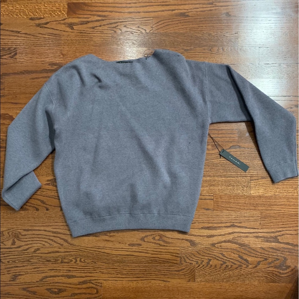 NWT Gray Cotton Like Boat Neck Long Sleeve Sweater